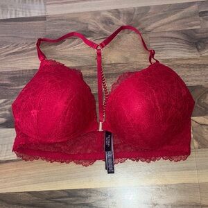 Victoria's Secret Very Sexy Uplift
Plunge Bra Size 38C Red Front Clasp
Chain EUC